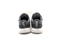 Nike Revolution 5