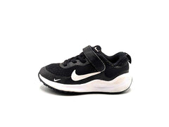 Nike Revolution 7