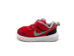 Nike Revolution 5
