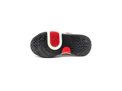 Nike Team Hustle D 11