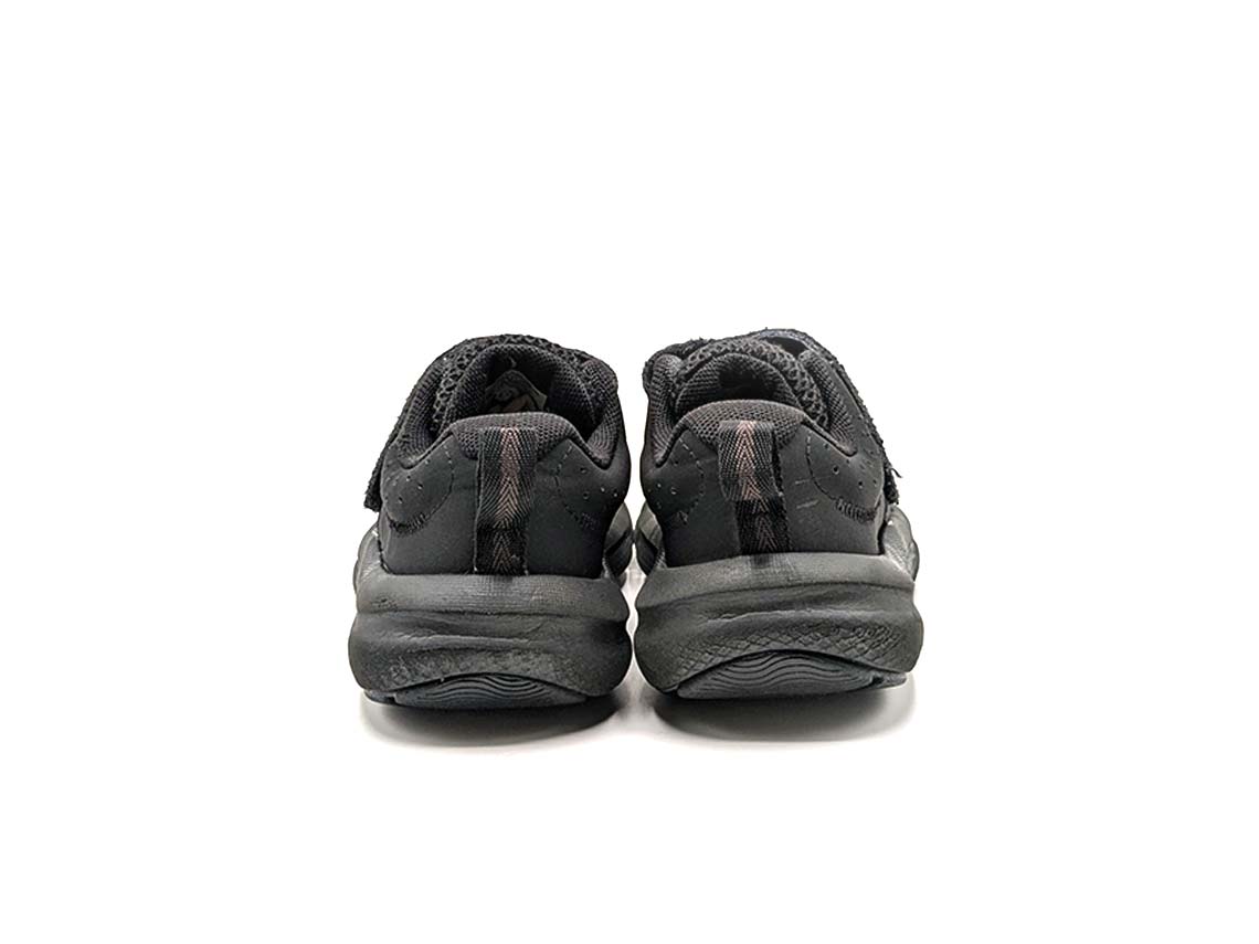 Under Armour Assert 10