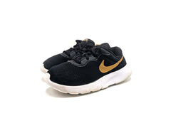 Nike Tanjun
