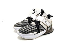 Nike LeBron Witness 7