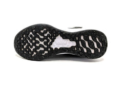 Nike Revolution 6