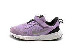 Nike Revolution 5