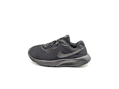 Nike Tanjun