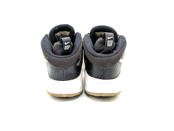 Nike Team Hustle D 9