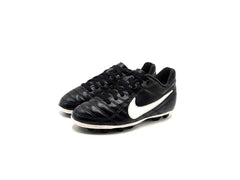 Nike Tiempo