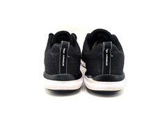Under Armour Assert 8