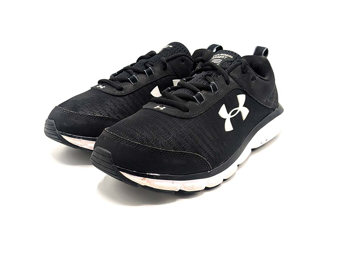 Under Armour Assert 8