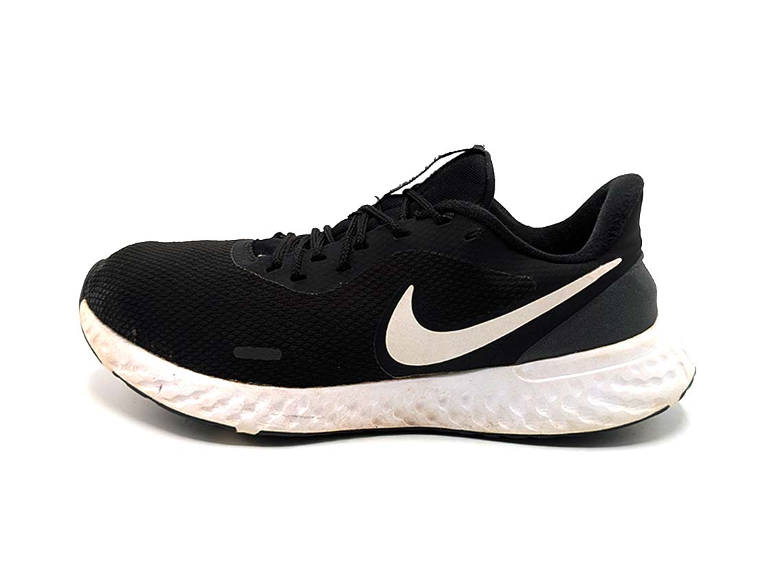 Nike Revolution 5