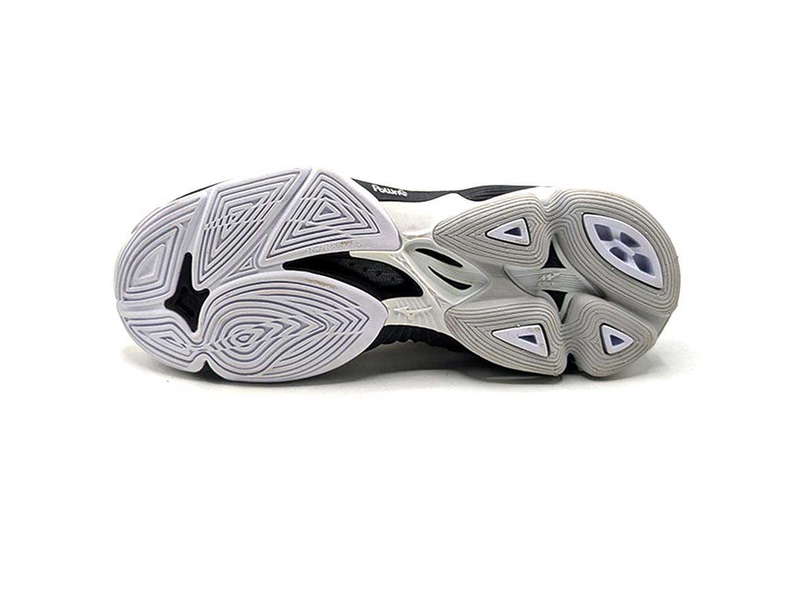 Mizuno Wave Lightning Z6