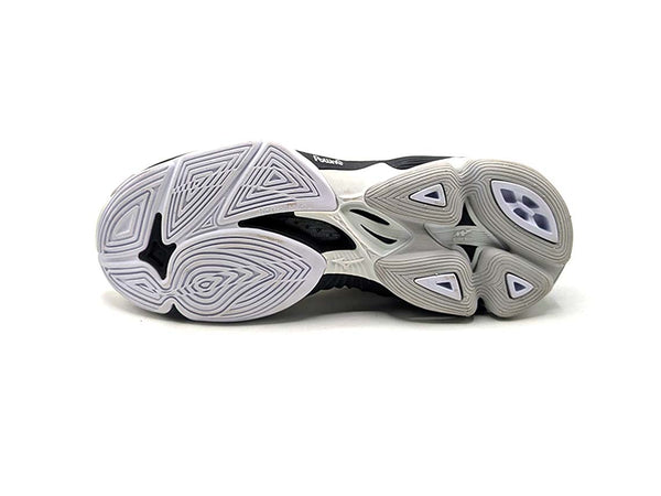 Mizuno Wave Lightning Z6