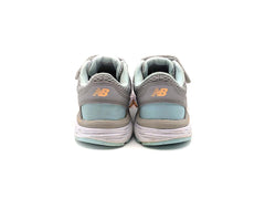New Balance 680 V6