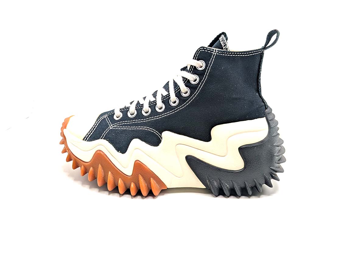 Converse Run Star Motion Platform