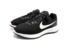 Nike Revolution 6