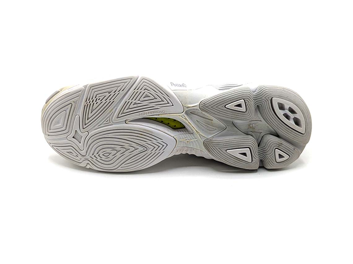 Mizuno Wave Lightning Z6