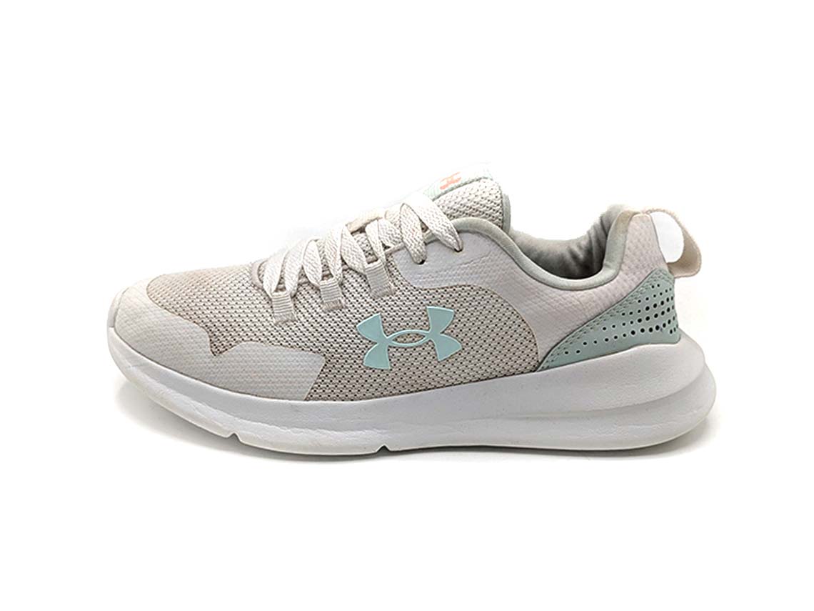 Under Armour Essential