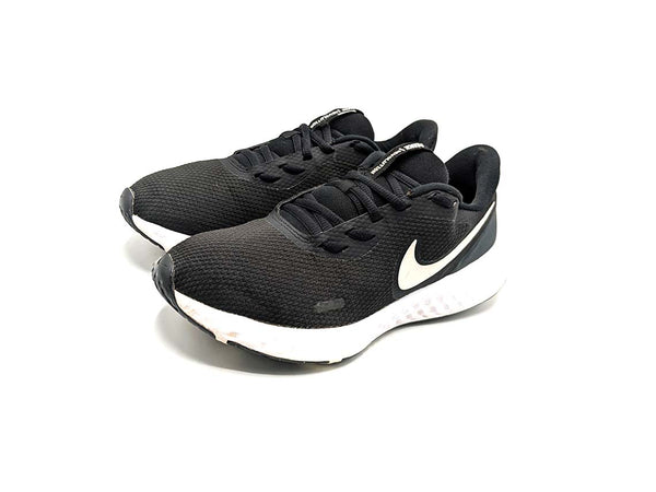 Nike Revolution 5