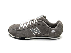 New Balance 442