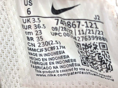 Nike Court Royale