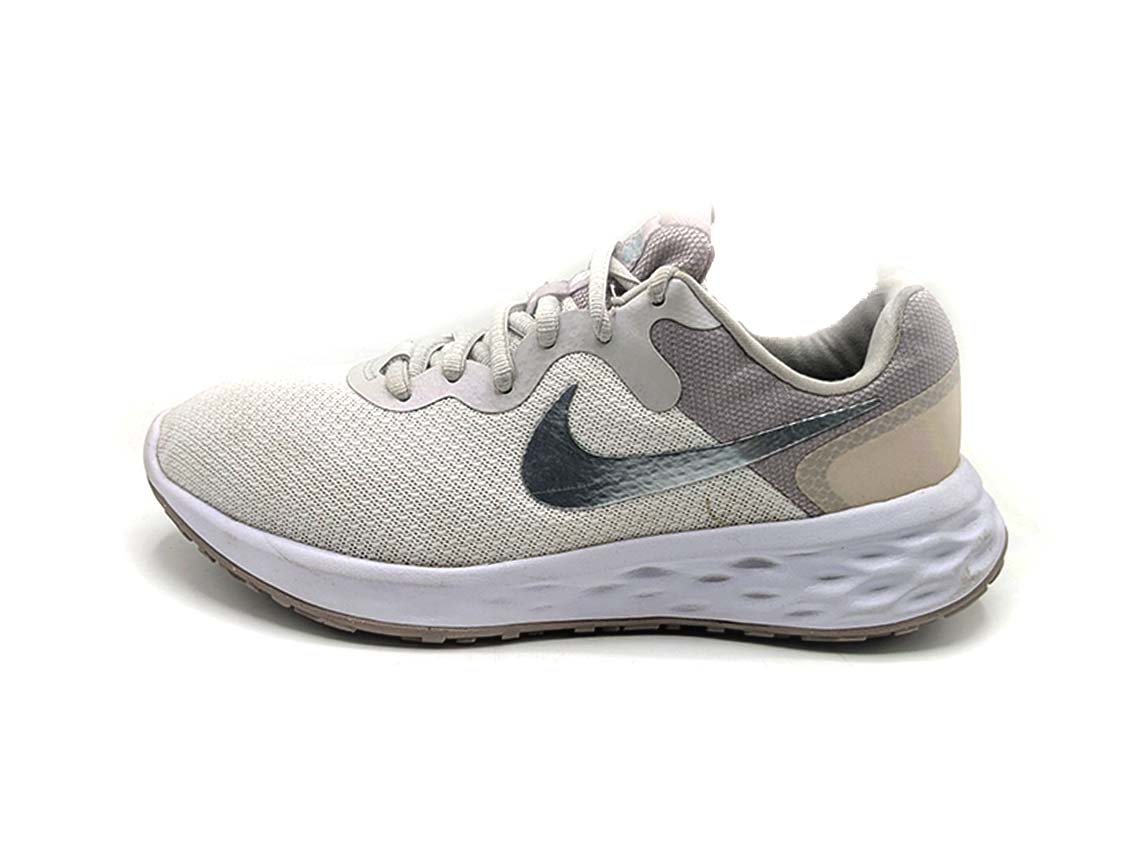 Nike Revolution 6