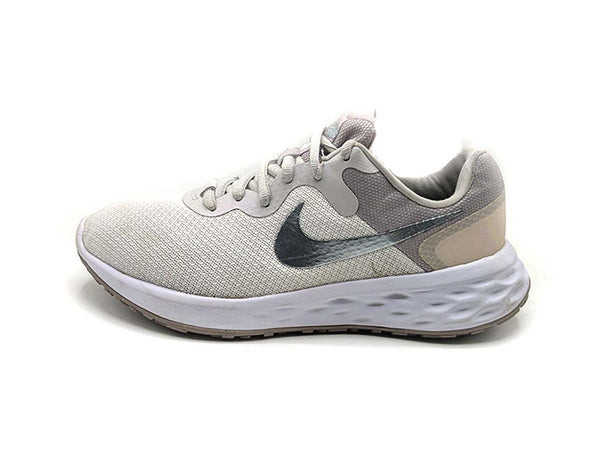 Nike Revolution 6