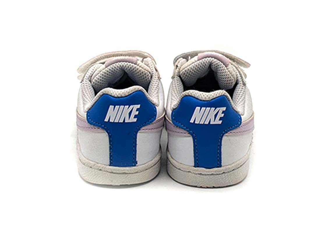 Nike Court Royale