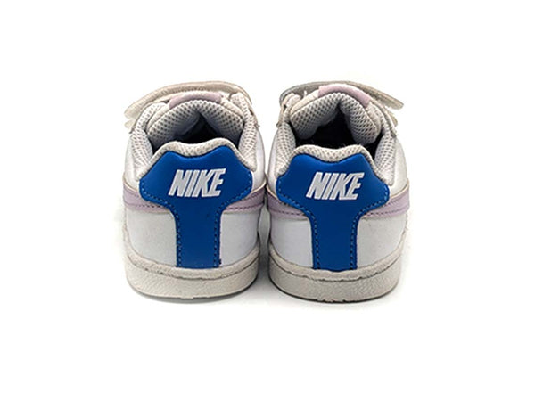 Nike Court Royale