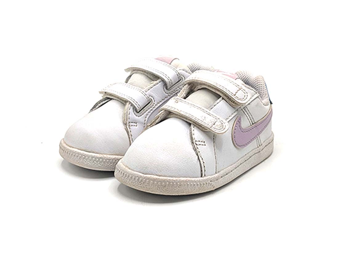 Nike Court Royale