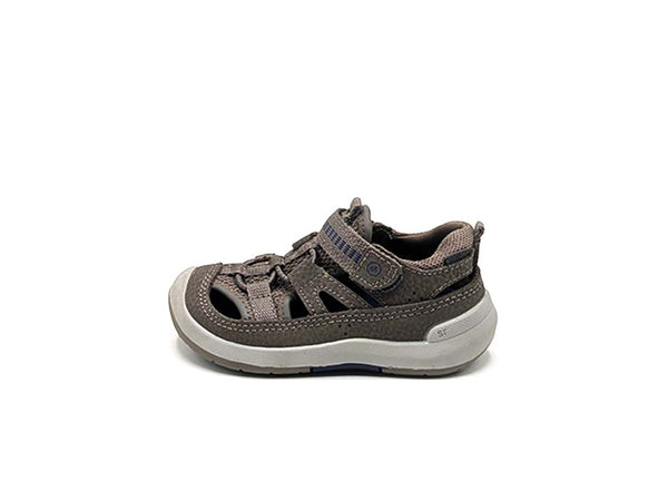 Stride Rite Amos sandals