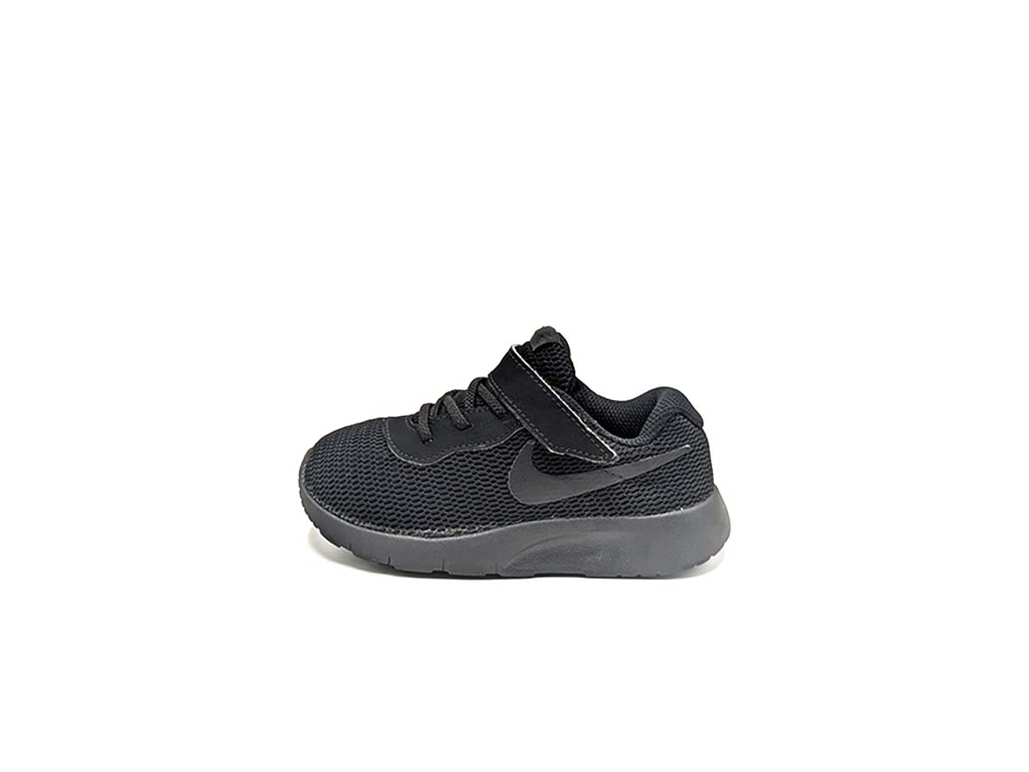 Nike Tanjun