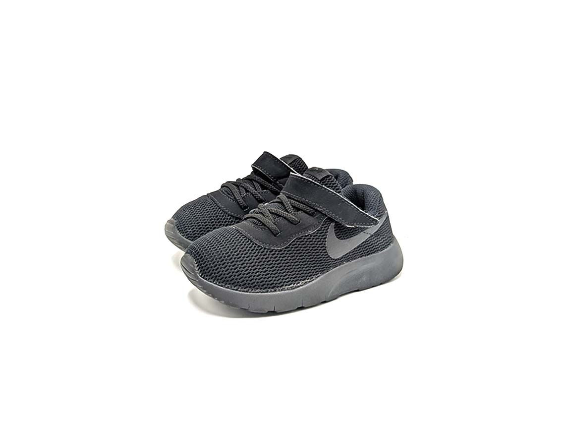 Nike Tanjun