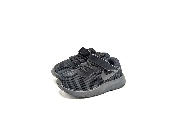 Nike Tanjun