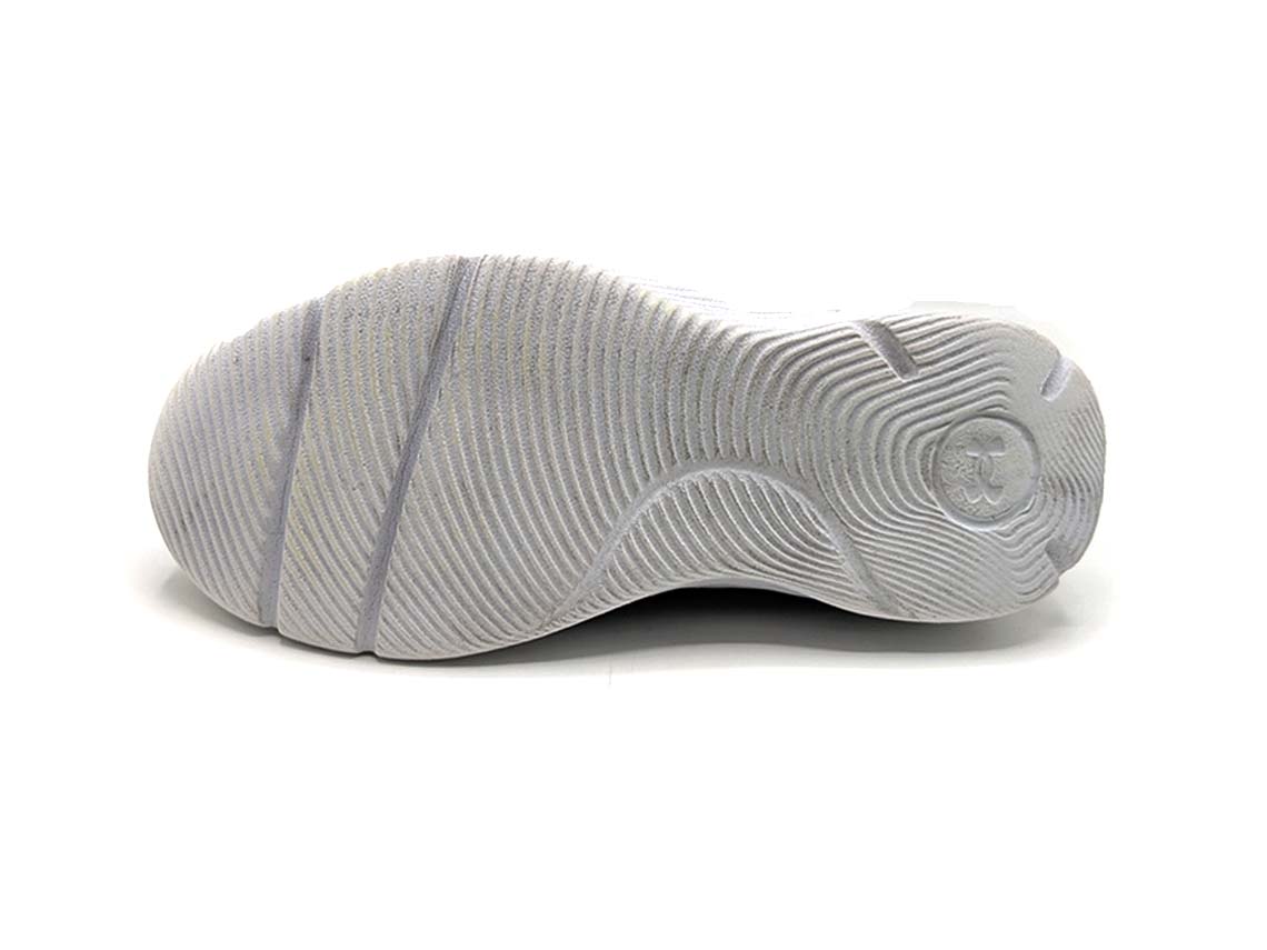 Under Armour Surge 4