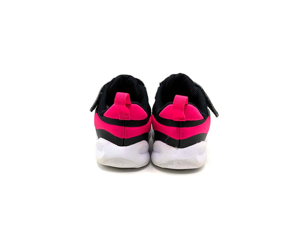 Nike Revolution 7
