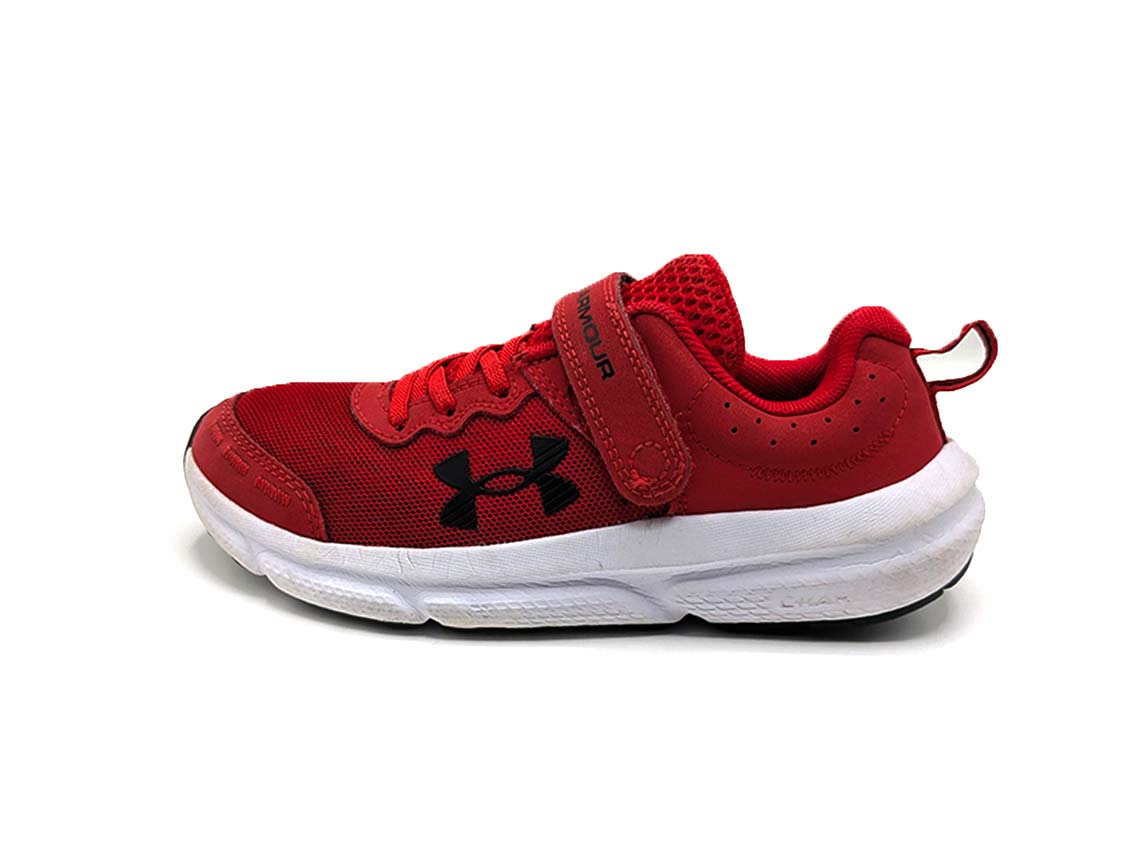 Under Armour Assert 10