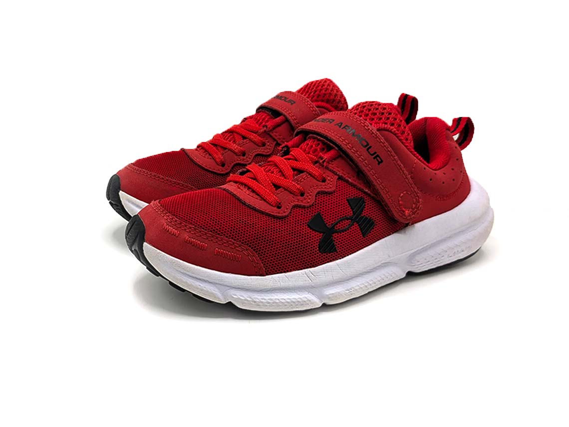 Under Armour Assert 10