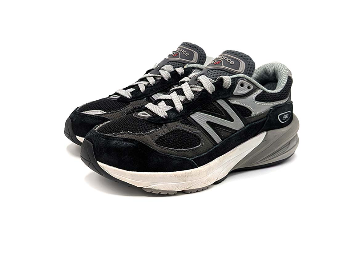 New Balance 990v6