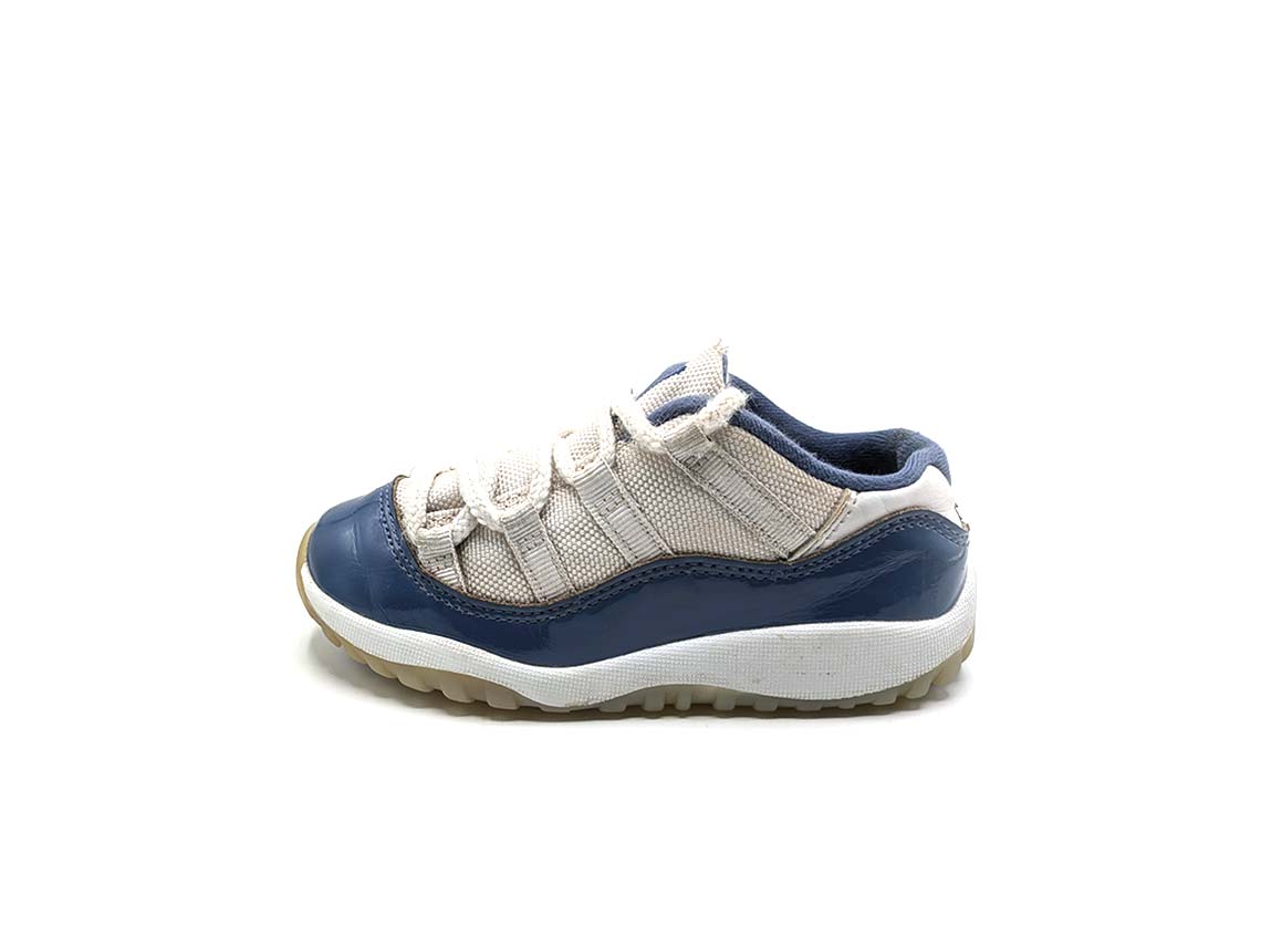 Jordan 11 Retro Low - Navy