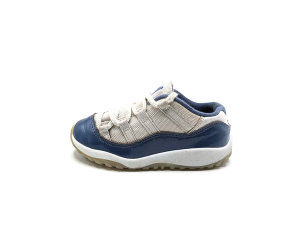 Jordan 11 Retro Low - Navy