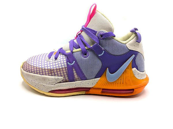 Nike LeBron Witness 7