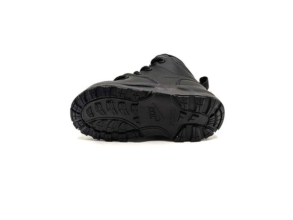 Nike Manoa boots