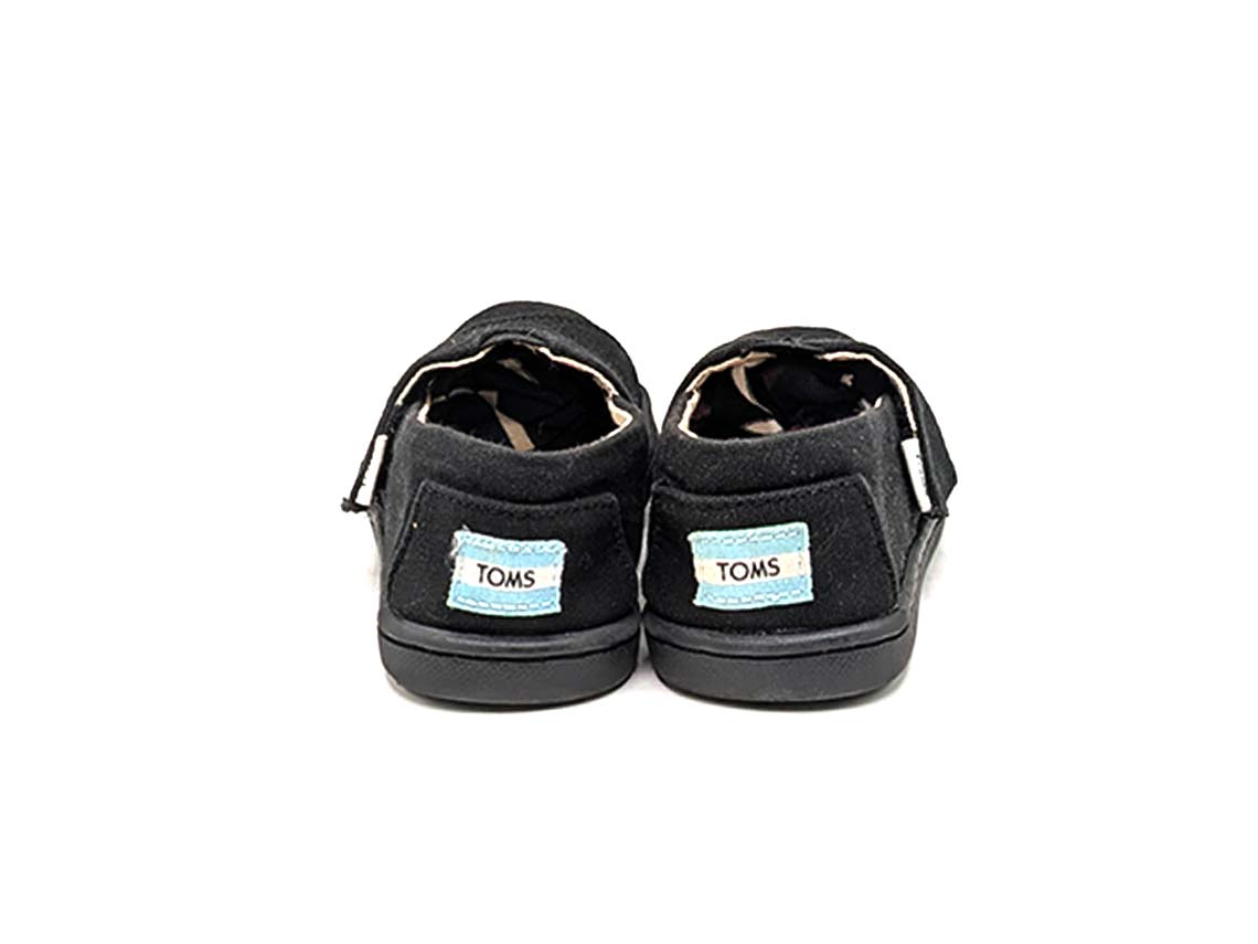 Toms