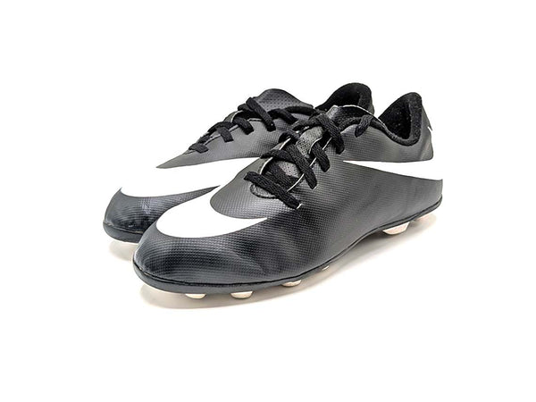 Nike Junior Bravata firm-ground soccer