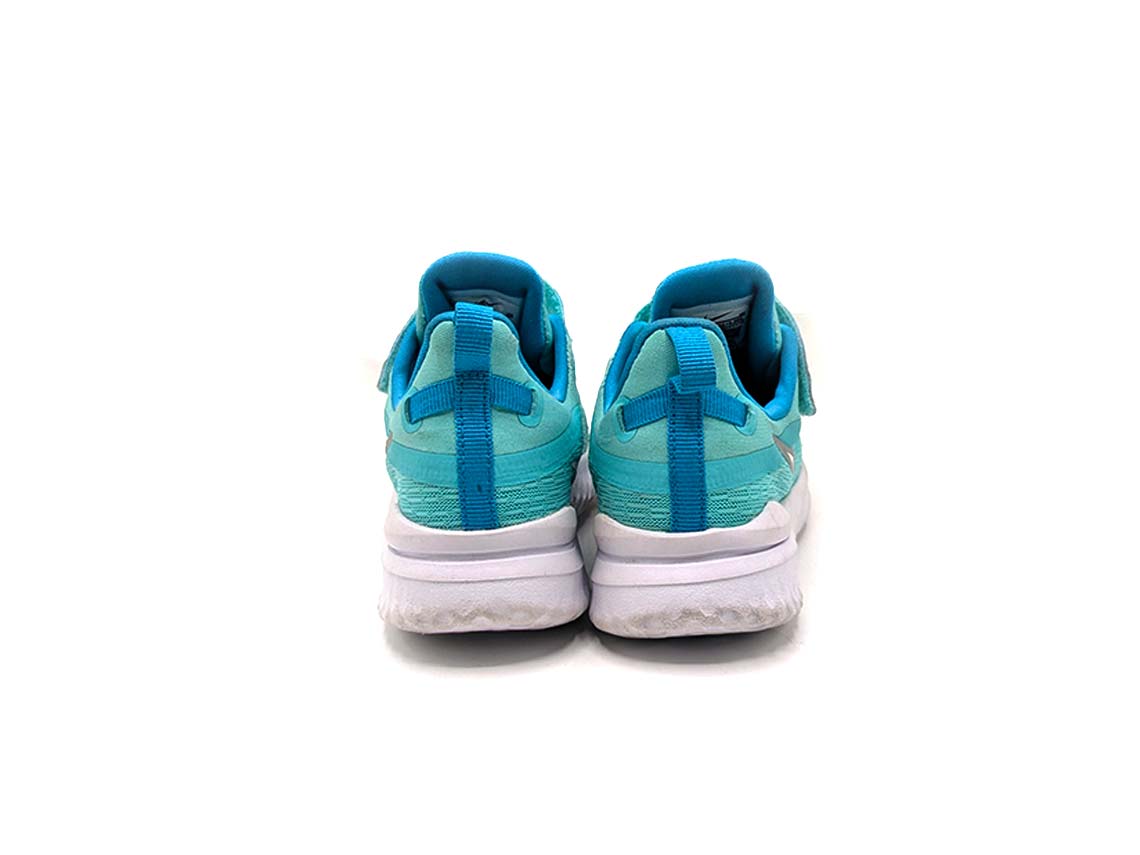 Nike Revolution 5