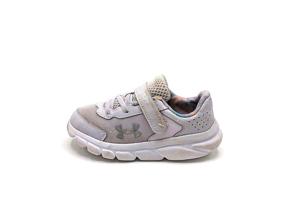 Under Armour Assert 9
