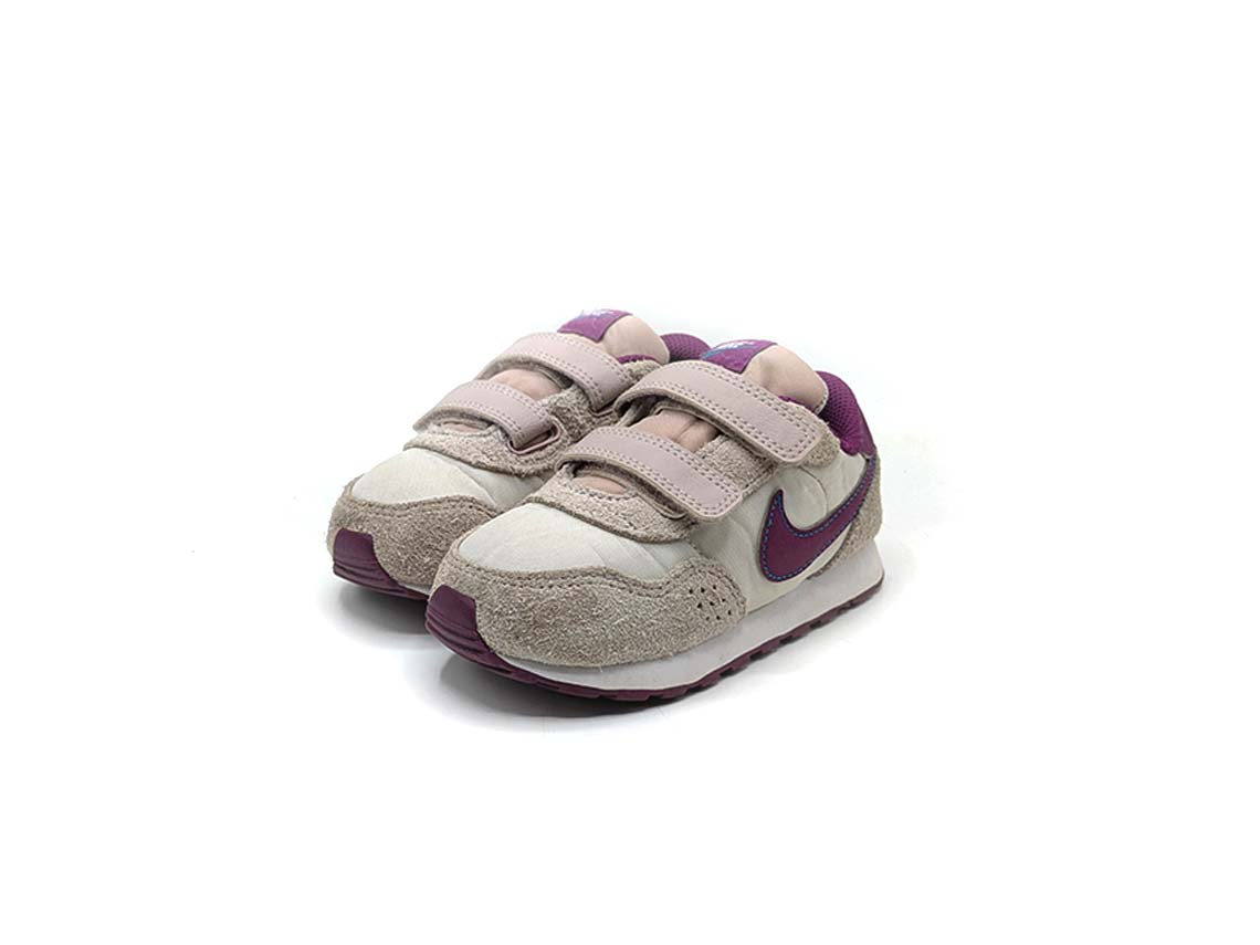 Nike MD Valiant